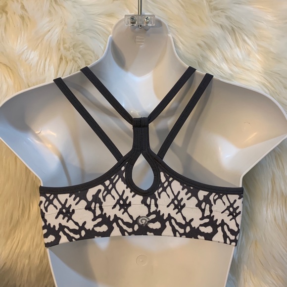 Champion C9 Duo Dry removable cups Sports Bra - Picture 4 of 8